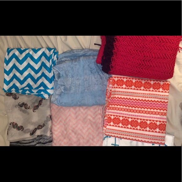 Infinity scarves - Picture 3 of 3